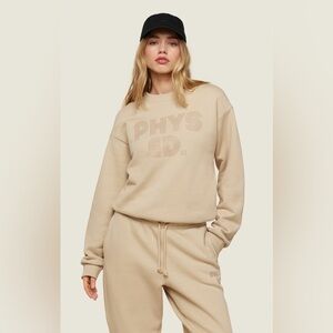 GYMSHARK Women’s Phys Ed Graphics Relaxed Sweatshirt Vanilla Beige- NWT